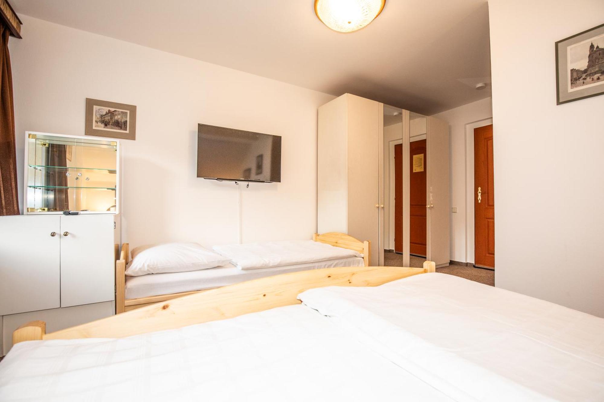 Křivoklát Resort U Jelena חדר תמונה