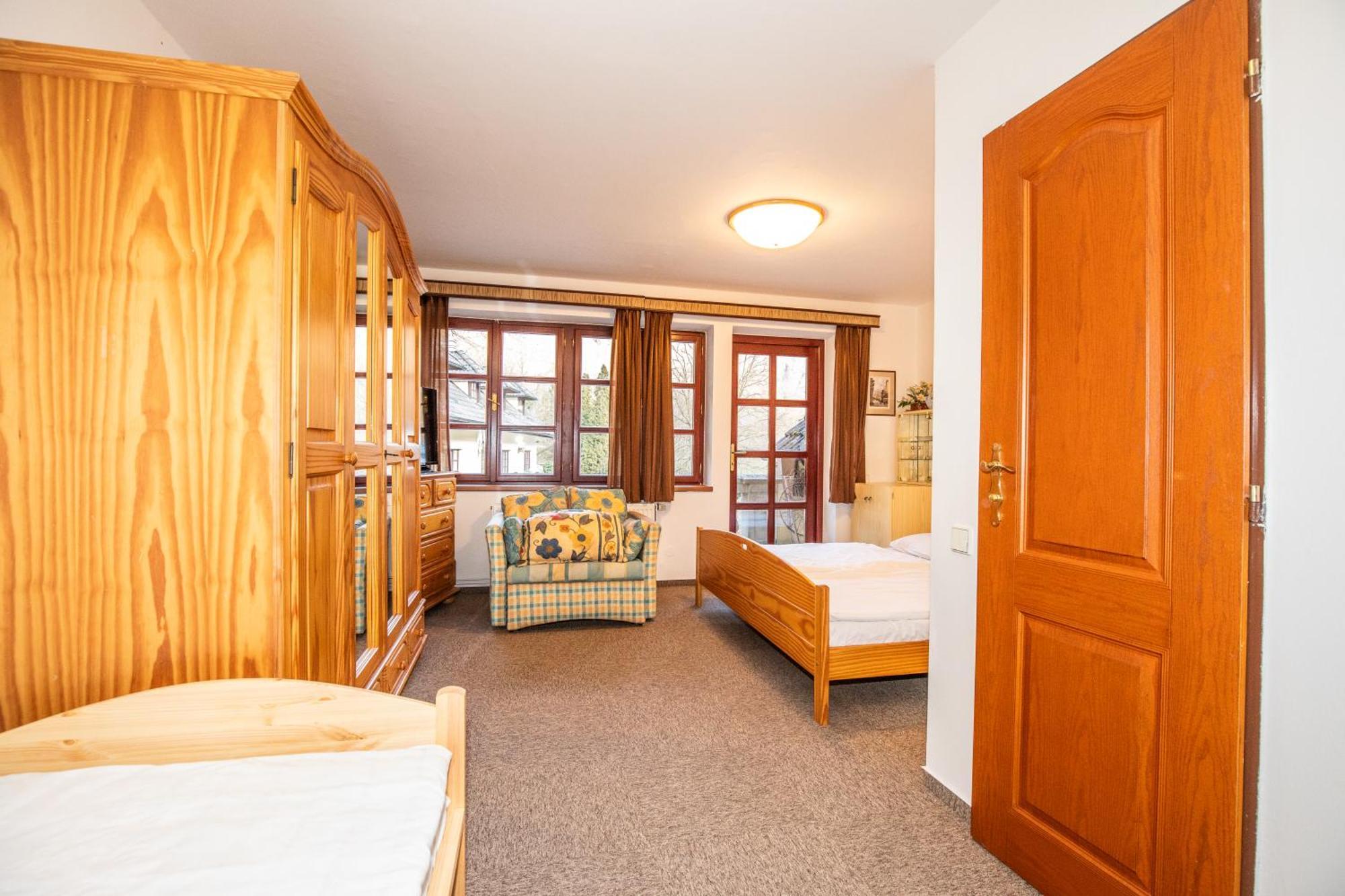 Křivoklát Resort U Jelena חדר תמונה