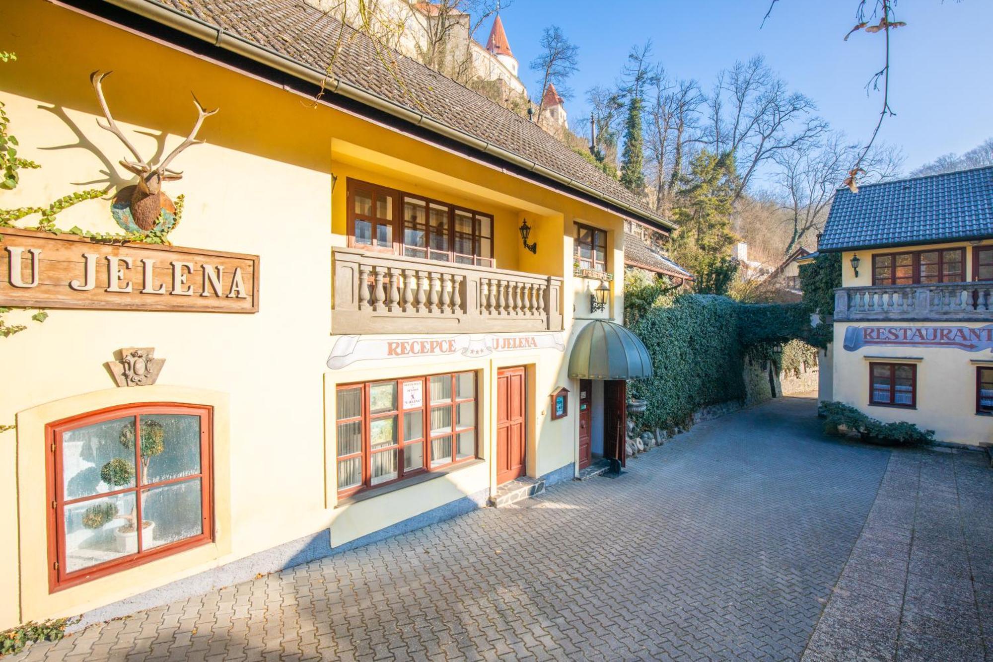 Křivoklát Resort U Jelena מראה חיצוני תמונה