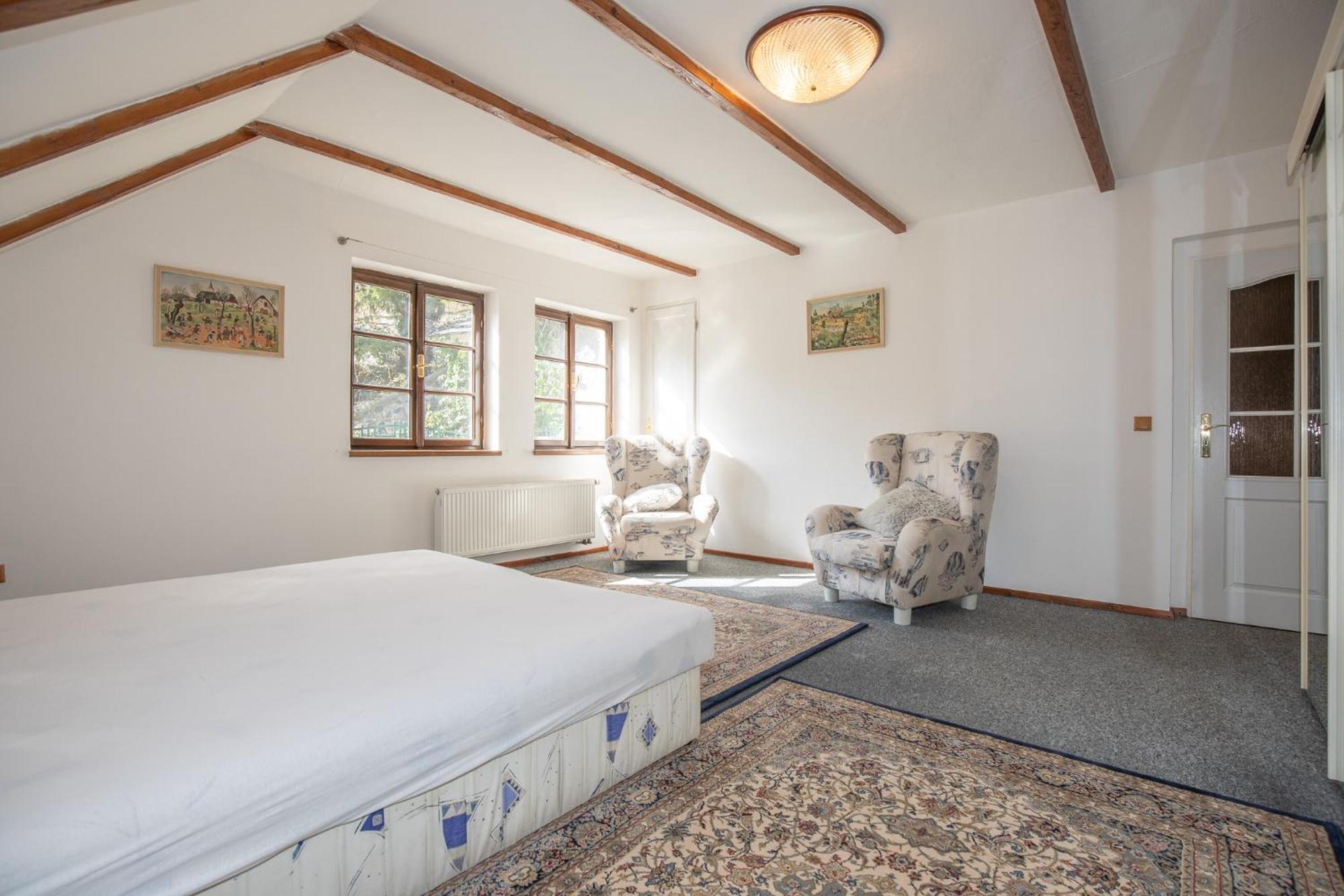Křivoklát Resort U Jelena מראה חיצוני תמונה