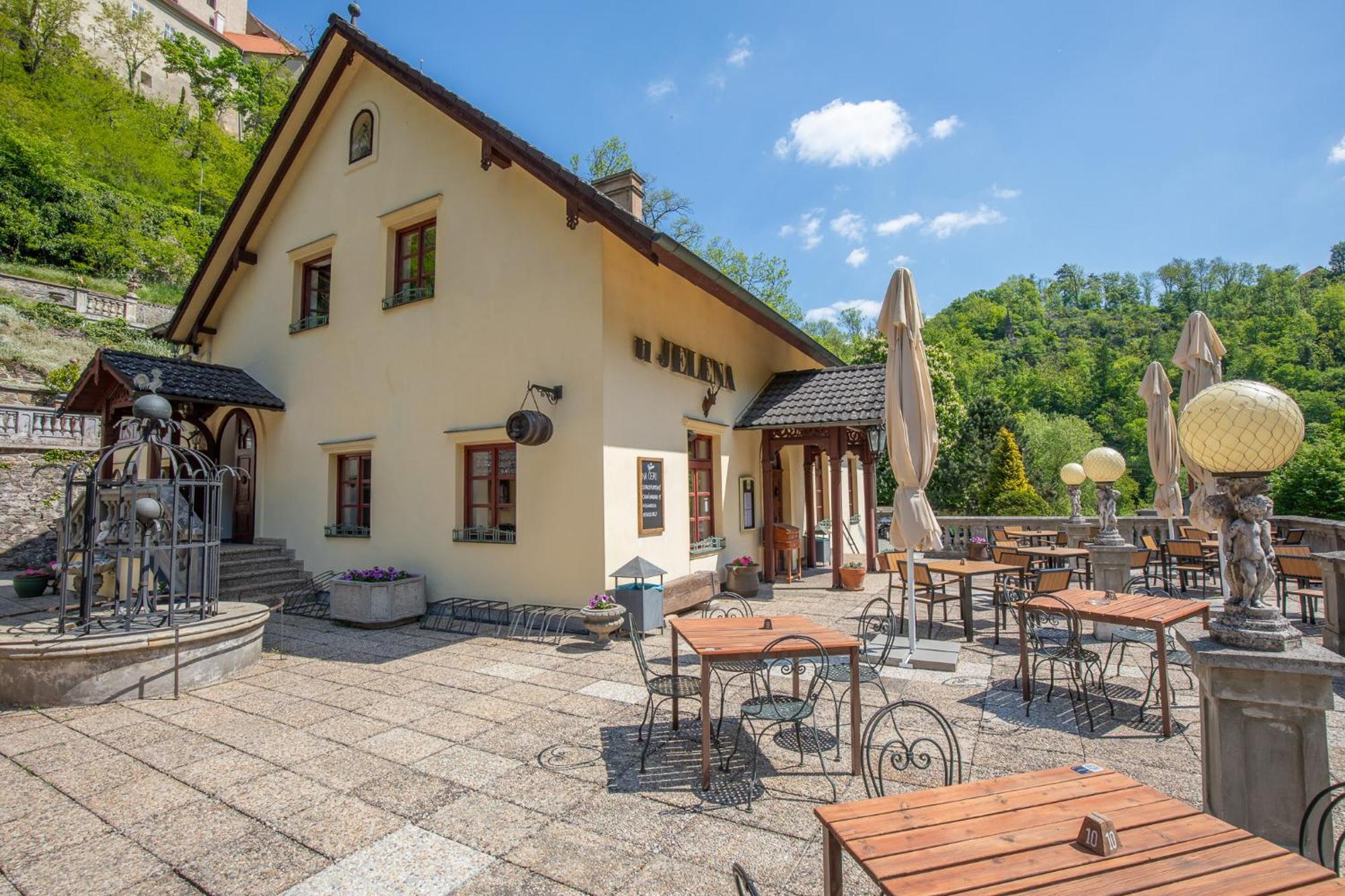 Křivoklát Resort U Jelena מראה חיצוני תמונה
